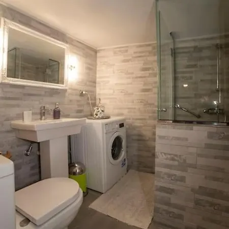 Apartment Myrto-apartments-athens *