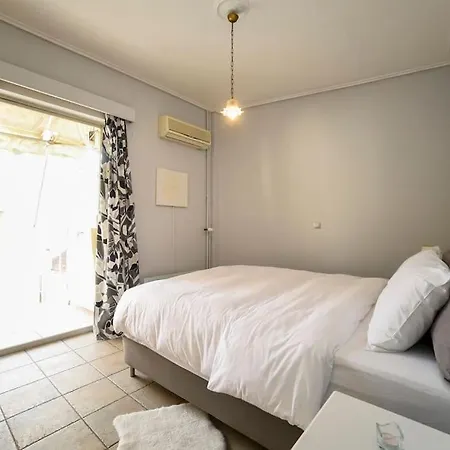 Apartment Myrto-apartments-athens *