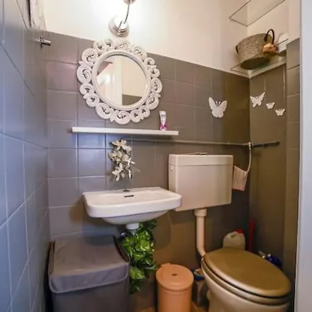 Myrto-apartments-athens